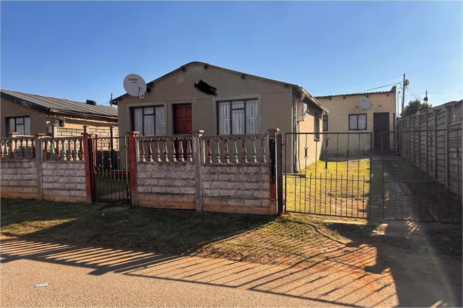 2 Bedroom Property for Sale in Mofolo South Gauteng