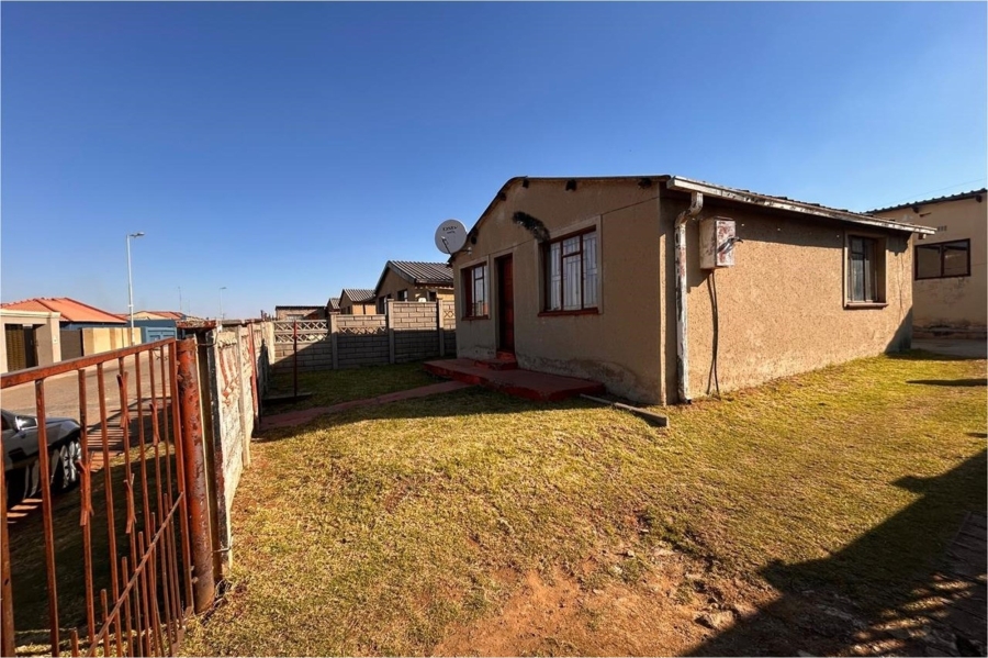 2 Bedroom Property for Sale in Mofolo South Gauteng