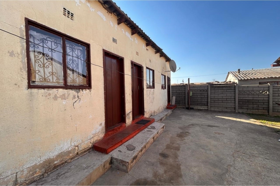 2 Bedroom Property for Sale in Mofolo South Gauteng