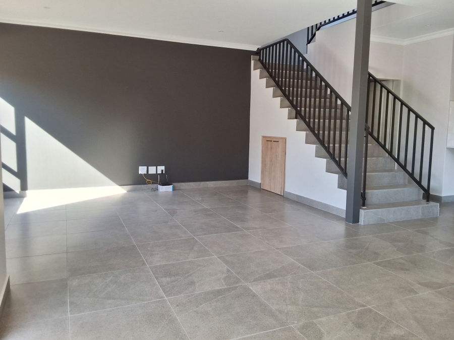 4 Bedroom Property for Sale in Annlin Gauteng