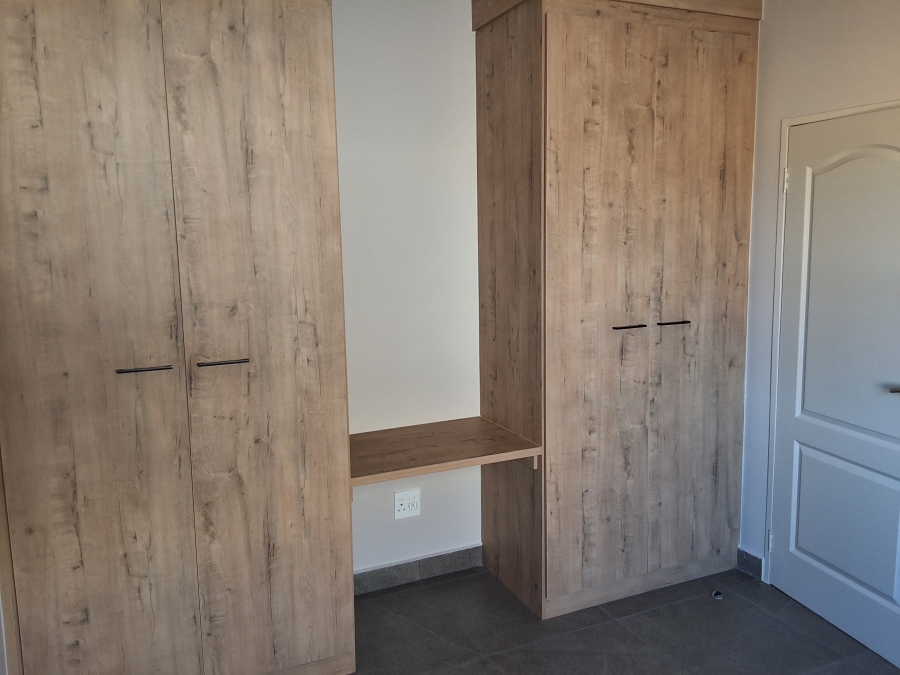4 Bedroom Property for Sale in Annlin Gauteng