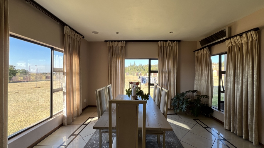 6 Bedroom Property for Sale in Blue Saddle Ranches Gauteng