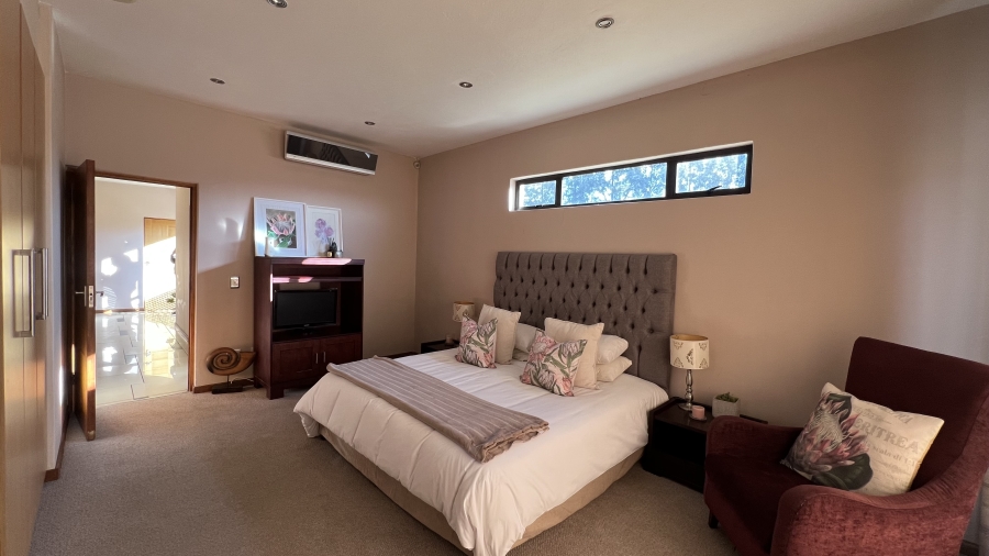 6 Bedroom Property for Sale in Blue Saddle Ranches Gauteng