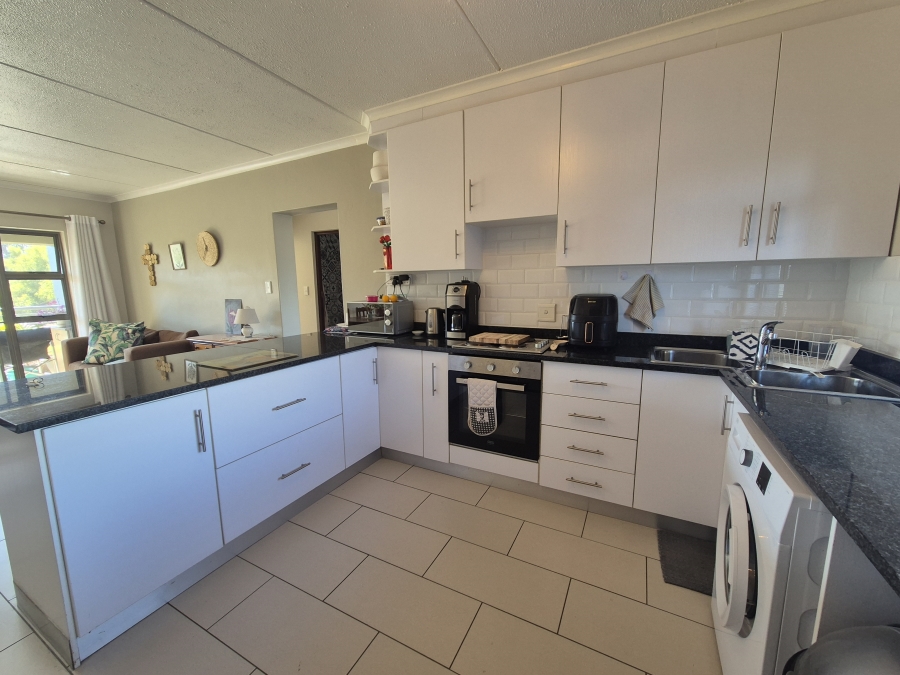 2 Bedroom Property for Sale in Greenstone Hill Gauteng