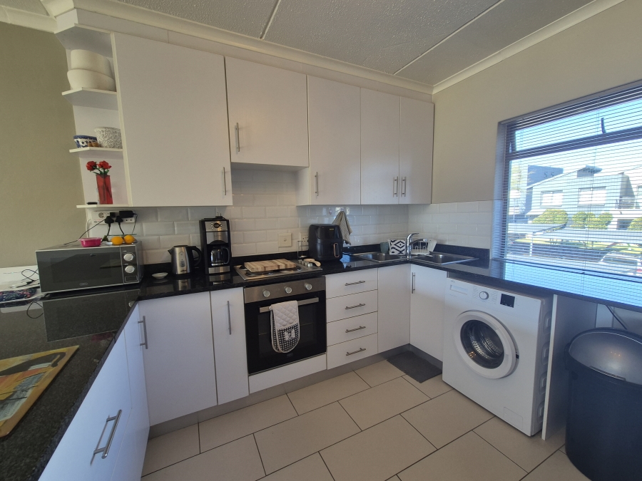2 Bedroom Property for Sale in Greenstone Hill Gauteng
