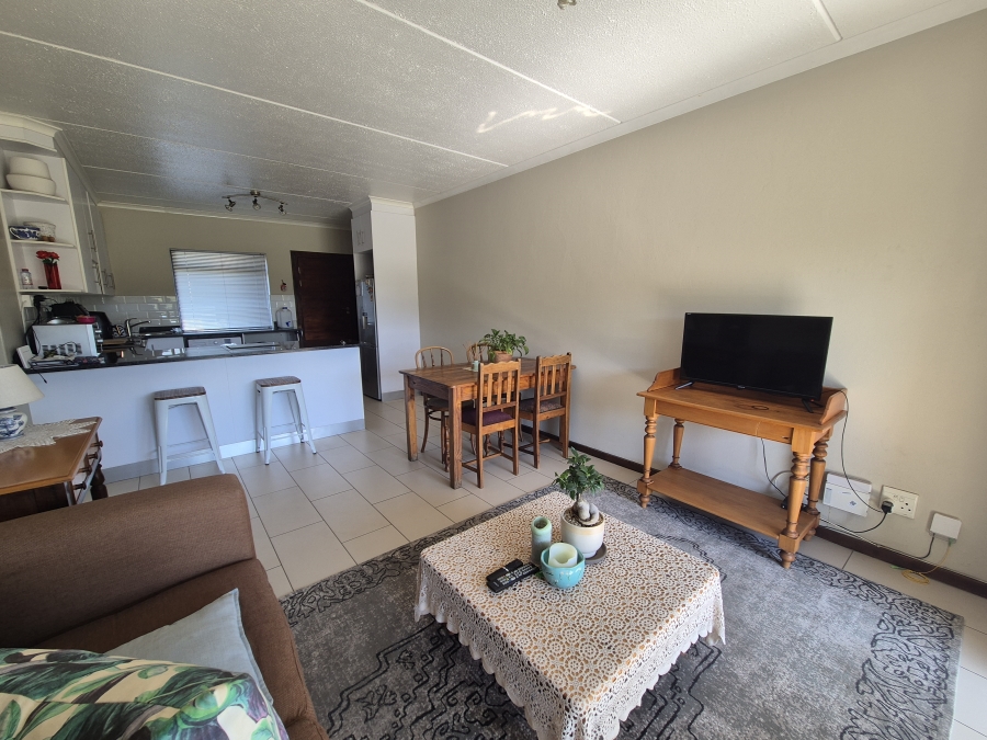 2 Bedroom Property for Sale in Greenstone Hill Gauteng