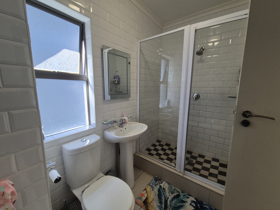2 Bedroom Property for Sale in Greenstone Hill Gauteng