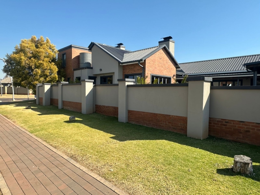 4 Bedroom Property for Sale in Midlands Estate Gauteng