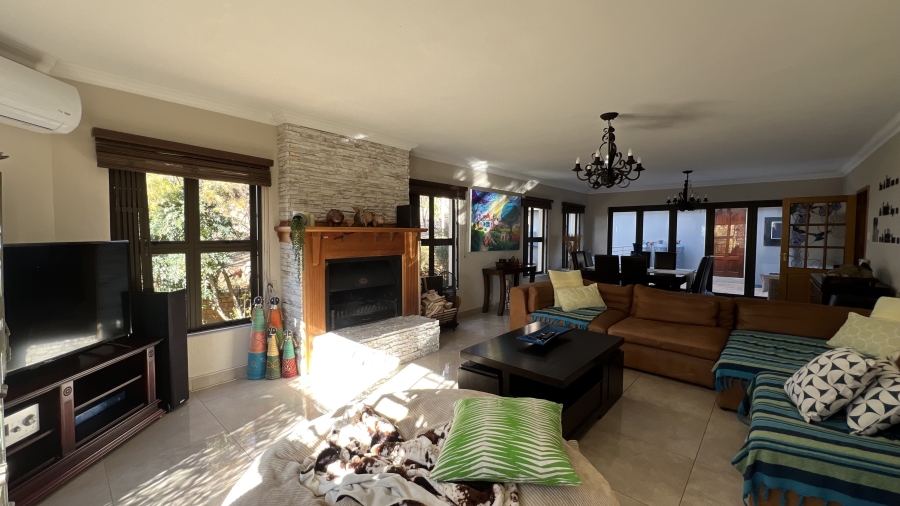 5 Bedroom Property for Sale in Blue Saddle Ranches Gauteng