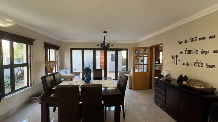 5 Bedroom Property for Sale in Blue Saddle Ranches Gauteng