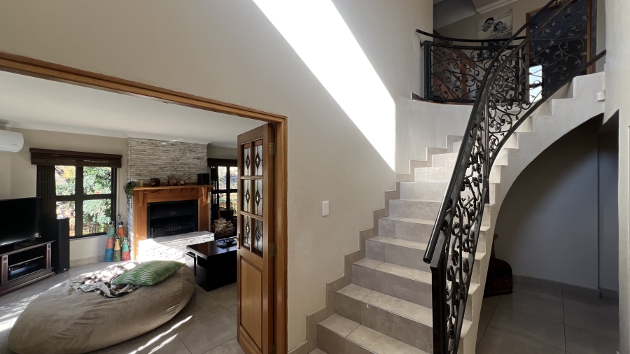 5 Bedroom Property for Sale in Blue Saddle Ranches Gauteng