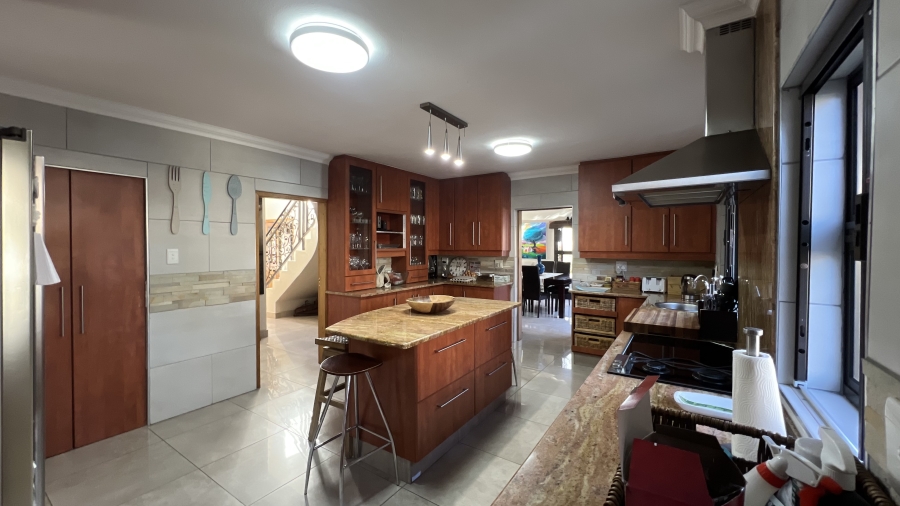 5 Bedroom Property for Sale in Blue Saddle Ranches Gauteng