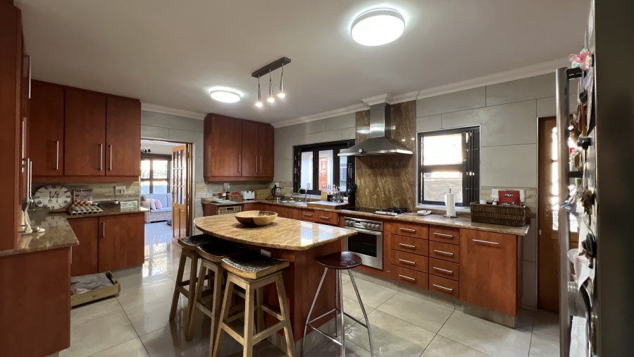5 Bedroom Property for Sale in Blue Saddle Ranches Gauteng