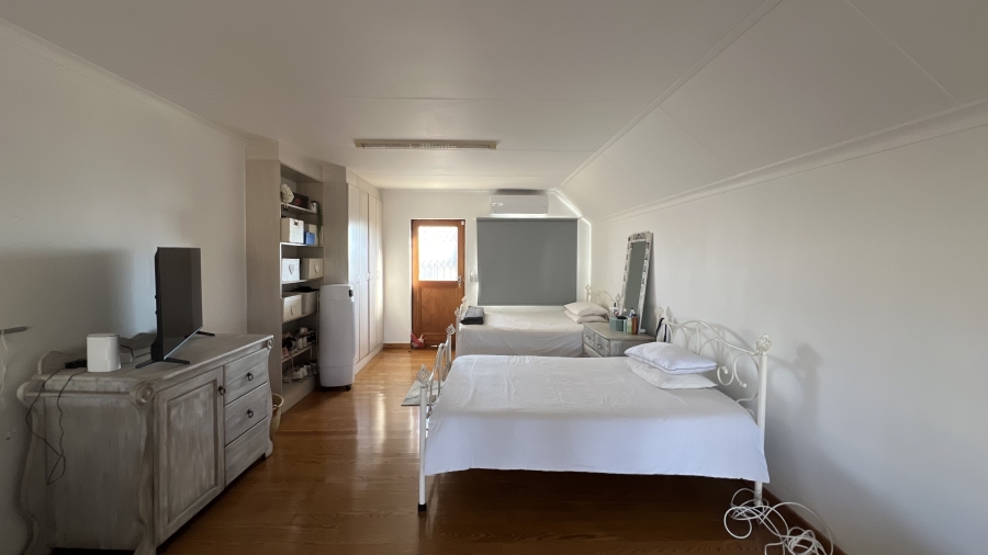 5 Bedroom Property for Sale in Blue Saddle Ranches Gauteng