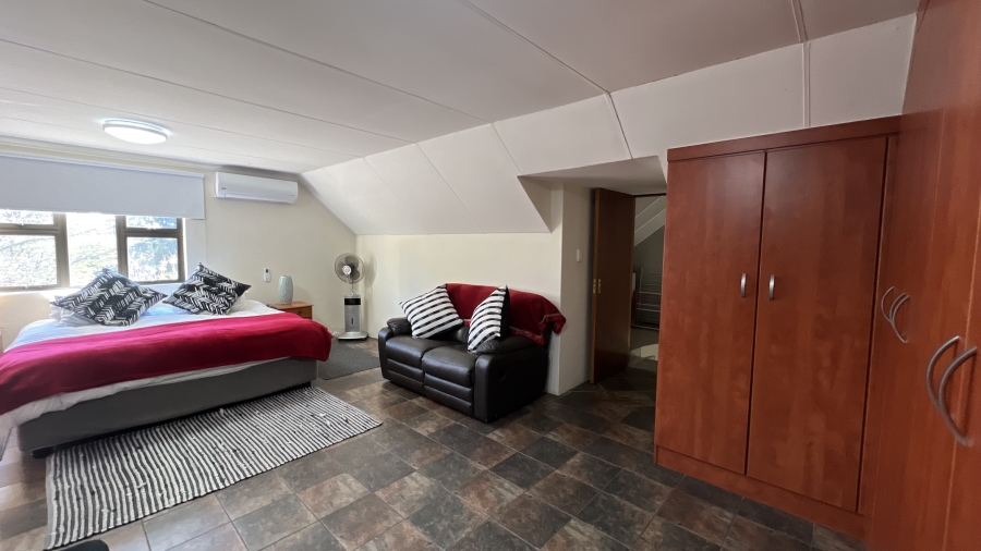5 Bedroom Property for Sale in Blue Saddle Ranches Gauteng