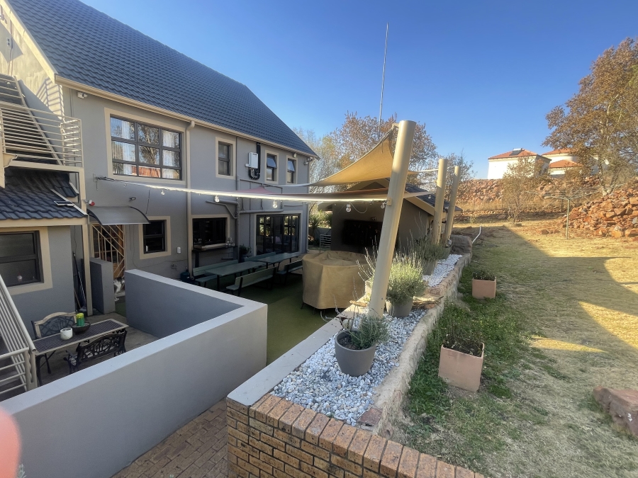 5 Bedroom Property for Sale in Blue Saddle Ranches Gauteng