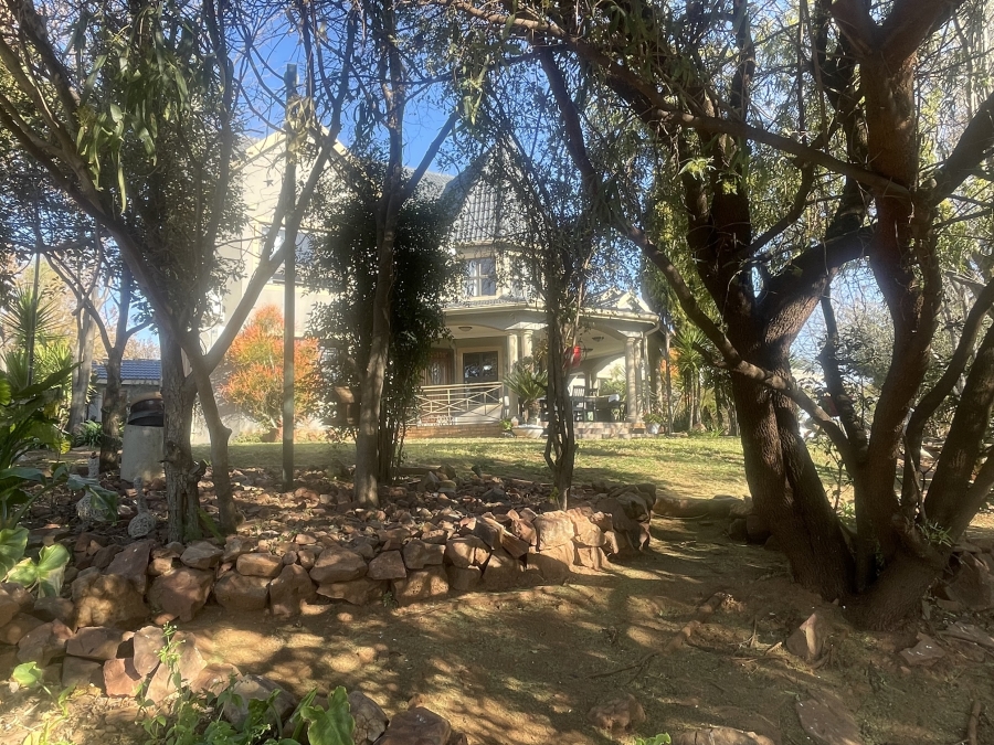 5 Bedroom Property for Sale in Blue Saddle Ranches Gauteng