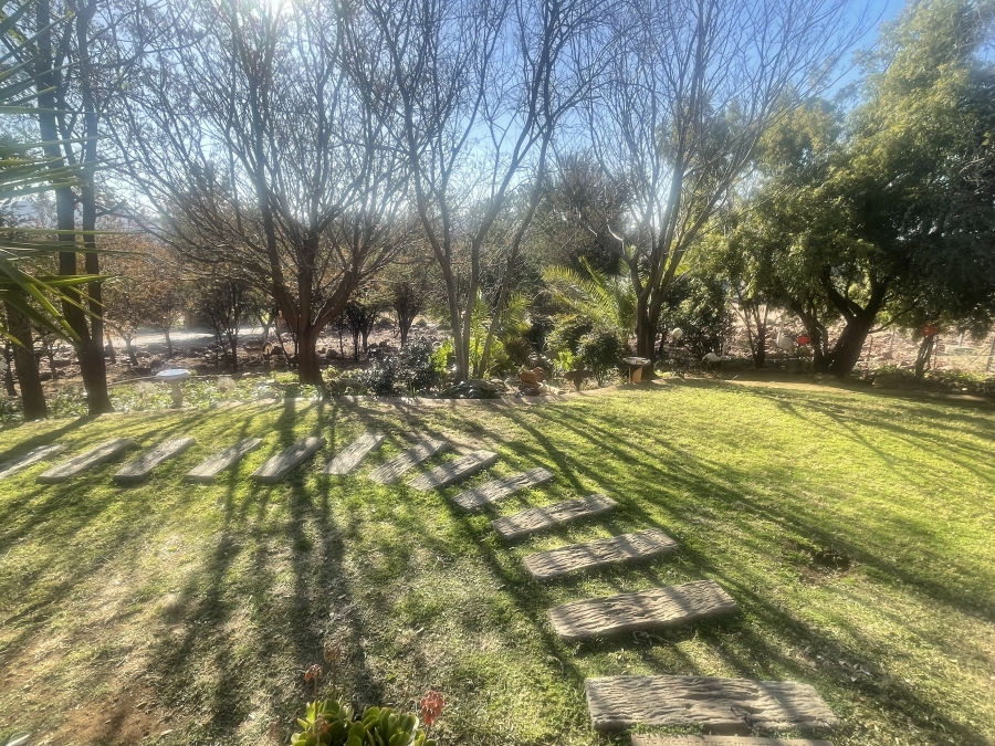 5 Bedroom Property for Sale in Blue Saddle Ranches Gauteng