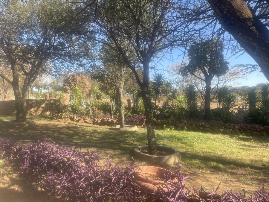 5 Bedroom Property for Sale in Blue Saddle Ranches Gauteng