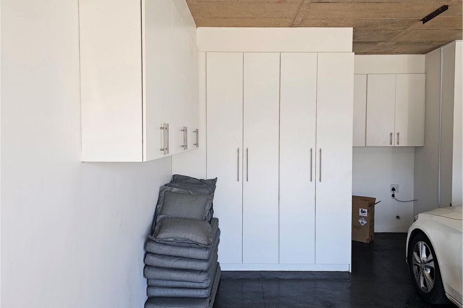 To Let 3 Bedroom Property for Rent in Midstream Meadows Gauteng