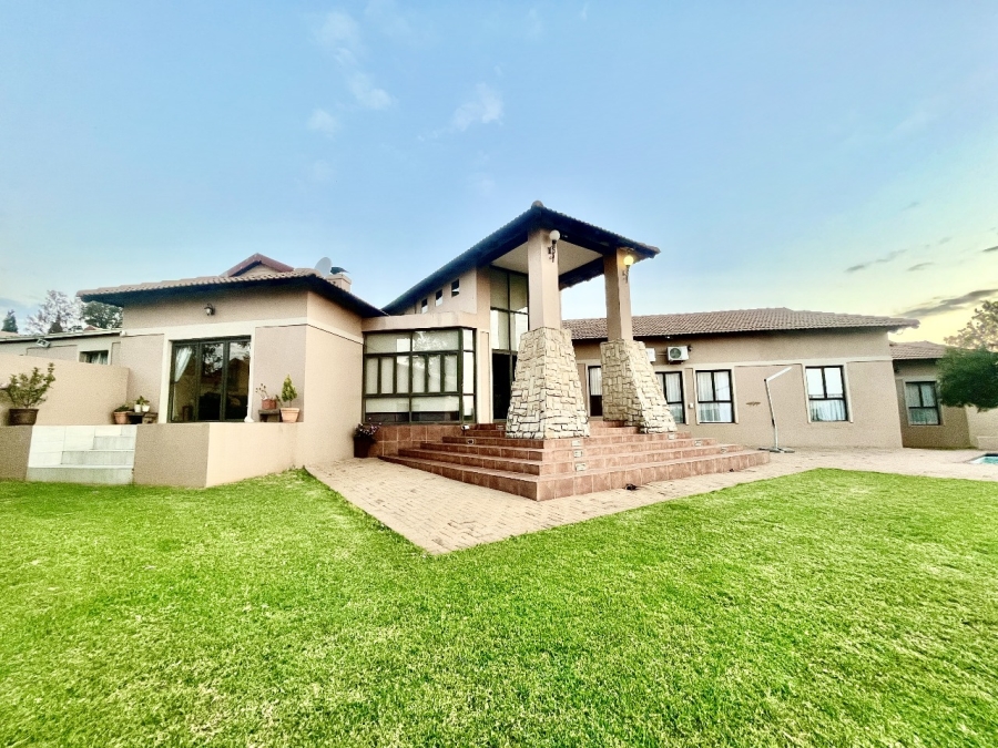 4 Bedroom Property for Sale in Blue Saddle Ranches Gauteng