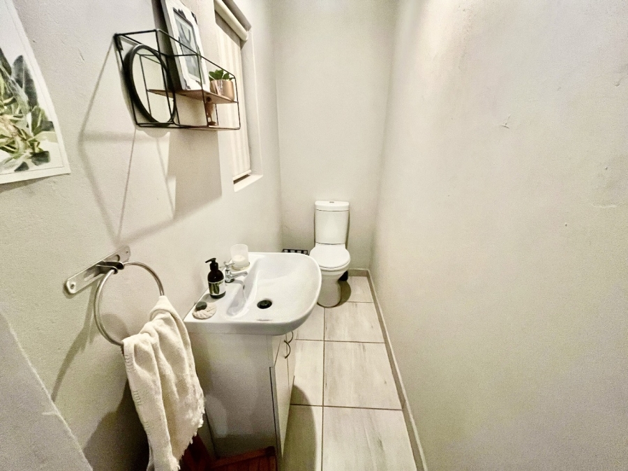 4 Bedroom Property for Sale in Blue Saddle Ranches Gauteng