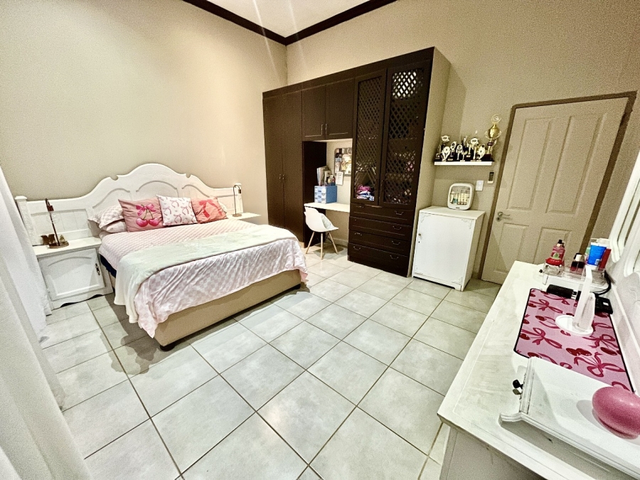 4 Bedroom Property for Sale in Blue Saddle Ranches Gauteng