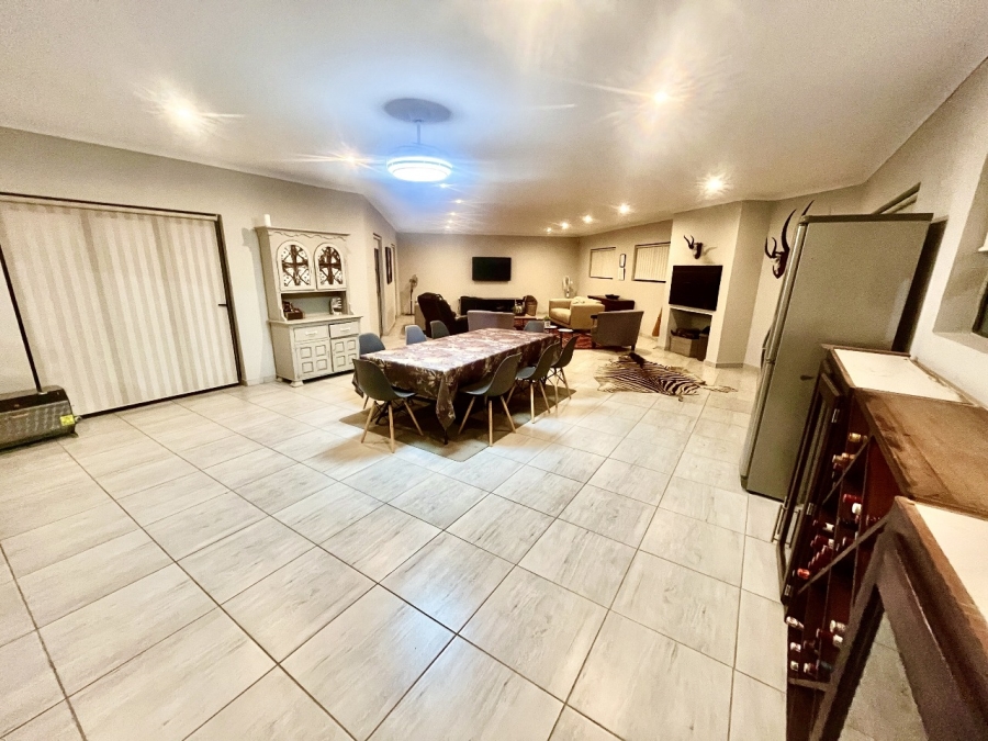 4 Bedroom Property for Sale in Blue Saddle Ranches Gauteng
