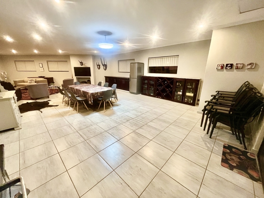 4 Bedroom Property for Sale in Blue Saddle Ranches Gauteng
