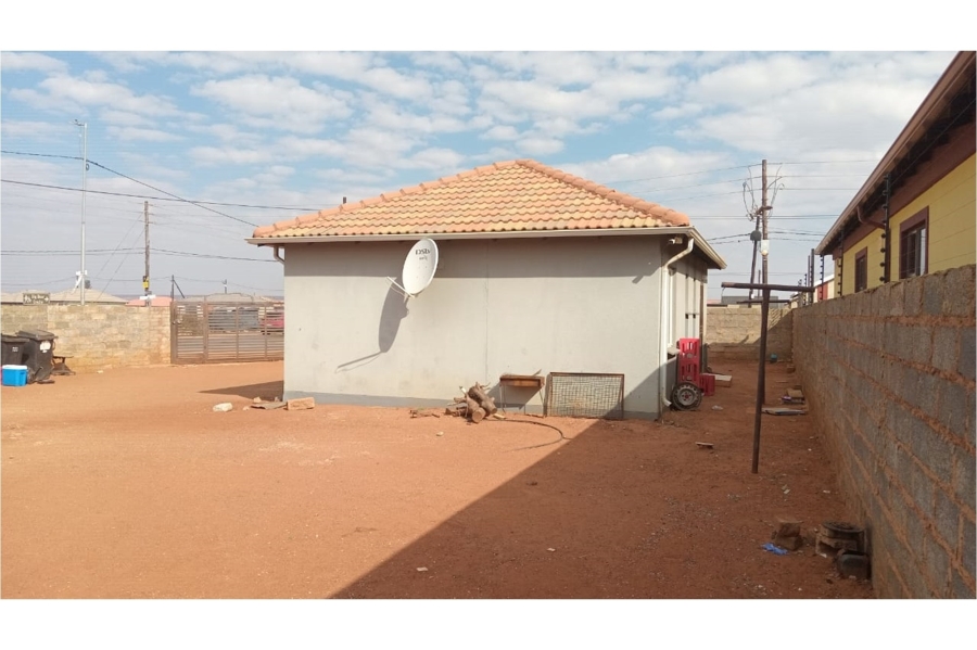 To Let 3 Bedroom Property for Rent in Protea Glen Gauteng