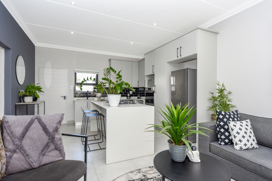 To Let 2 Bedroom Property for Rent in Bryanston Gauteng