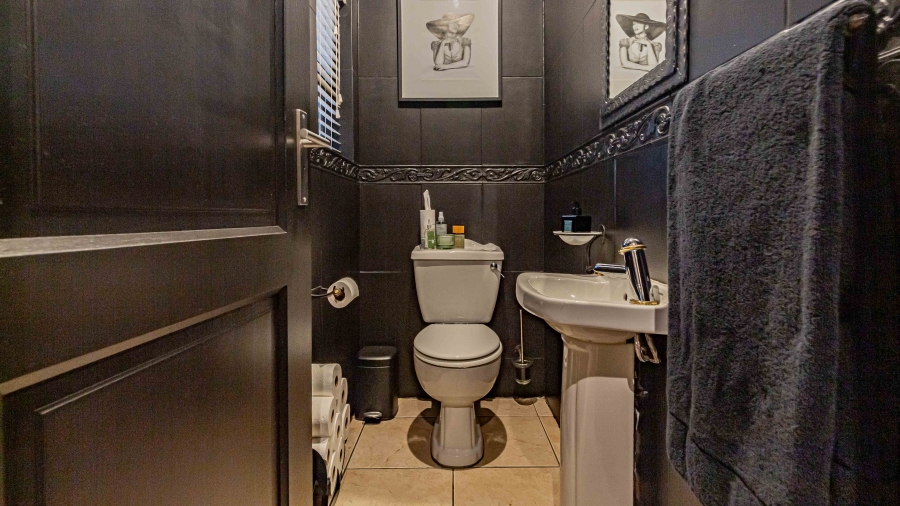 3 Bedroom Property for Sale in Northwold Gauteng