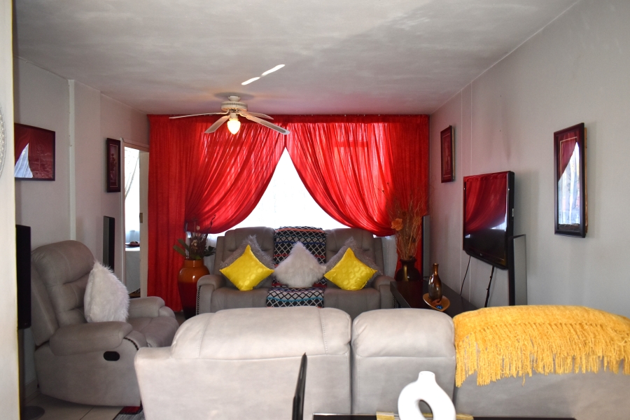2 Bedroom Property for Sale in Sunnyside Gauteng