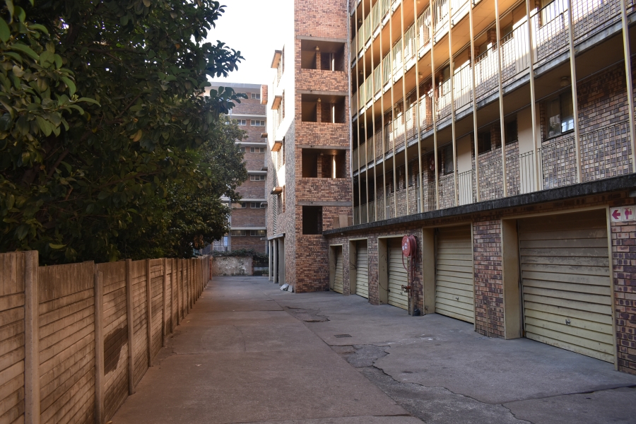 2 Bedroom Property for Sale in Sunnyside Gauteng