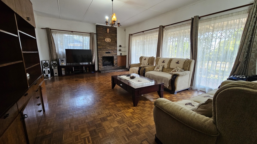 3 Bedroom Property for Sale in Queenswood Gauteng