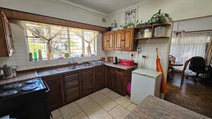 3 Bedroom Property for Sale in Queenswood Gauteng