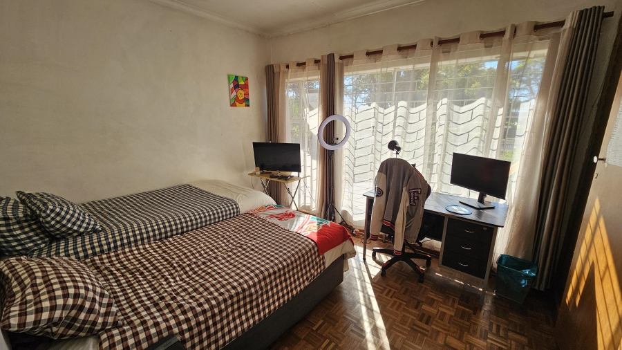 3 Bedroom Property for Sale in Queenswood Gauteng