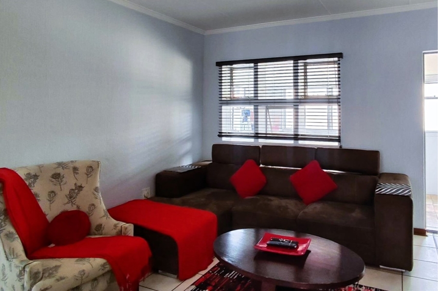 2 Bedroom Property for Sale in New Redruth Gauteng