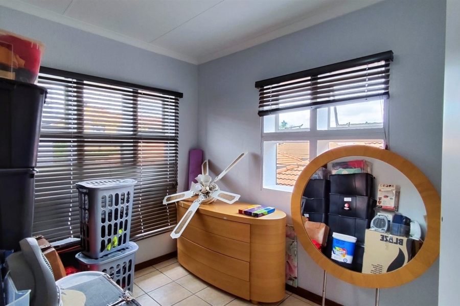 2 Bedroom Property for Sale in New Redruth Gauteng