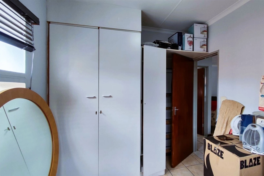 2 Bedroom Property for Sale in New Redruth Gauteng