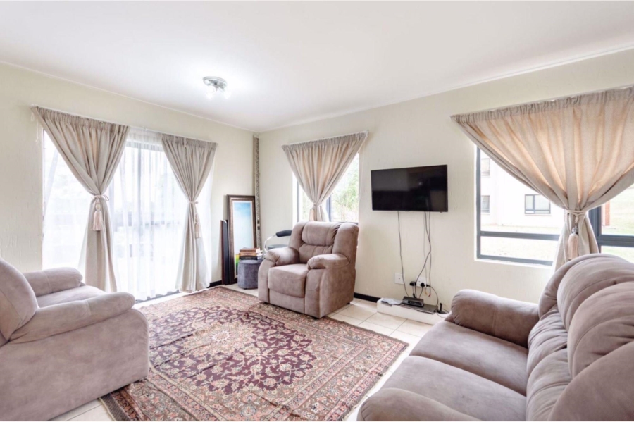 To Let 2 Bedroom Property for Rent in Jackal Creek Golf Estate Gauteng