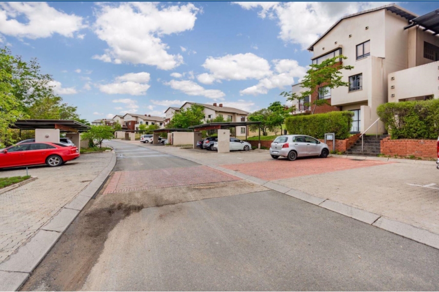 To Let 2 Bedroom Property for Rent in Jackal Creek Golf Estate Gauteng