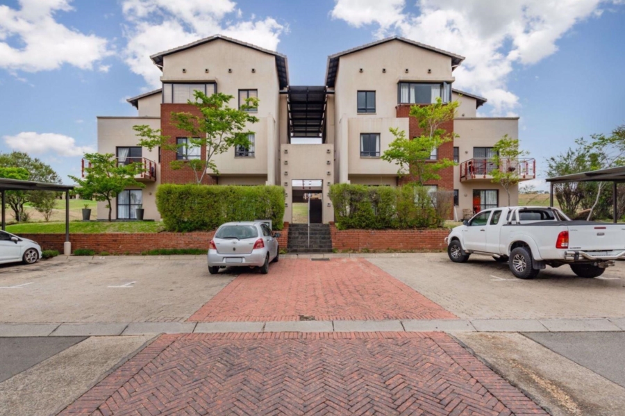 To Let 2 Bedroom Property for Rent in Jackal Creek Golf Estate Gauteng