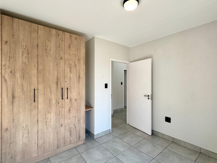 To Let 2 Bedroom Property for Rent in Orlando Gauteng
