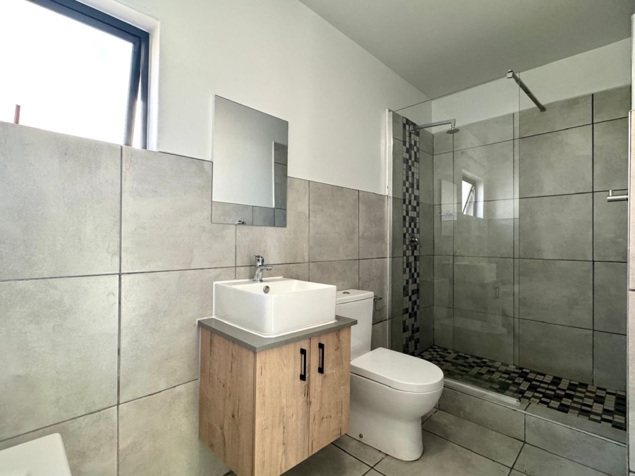 To Let 2 Bedroom Property for Rent in Orlando Gauteng
