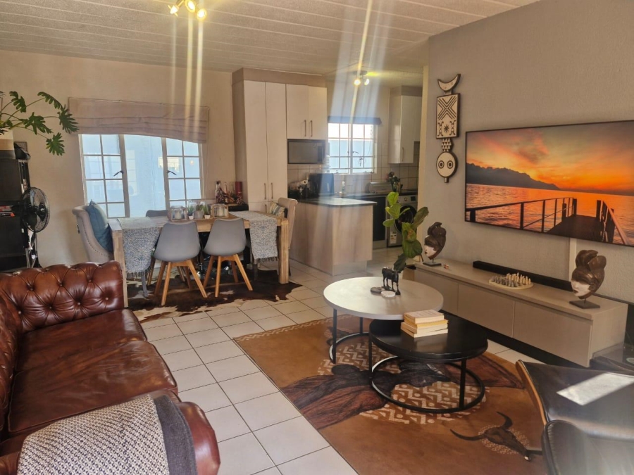 2 Bedroom Property for Sale in Morningside Gauteng