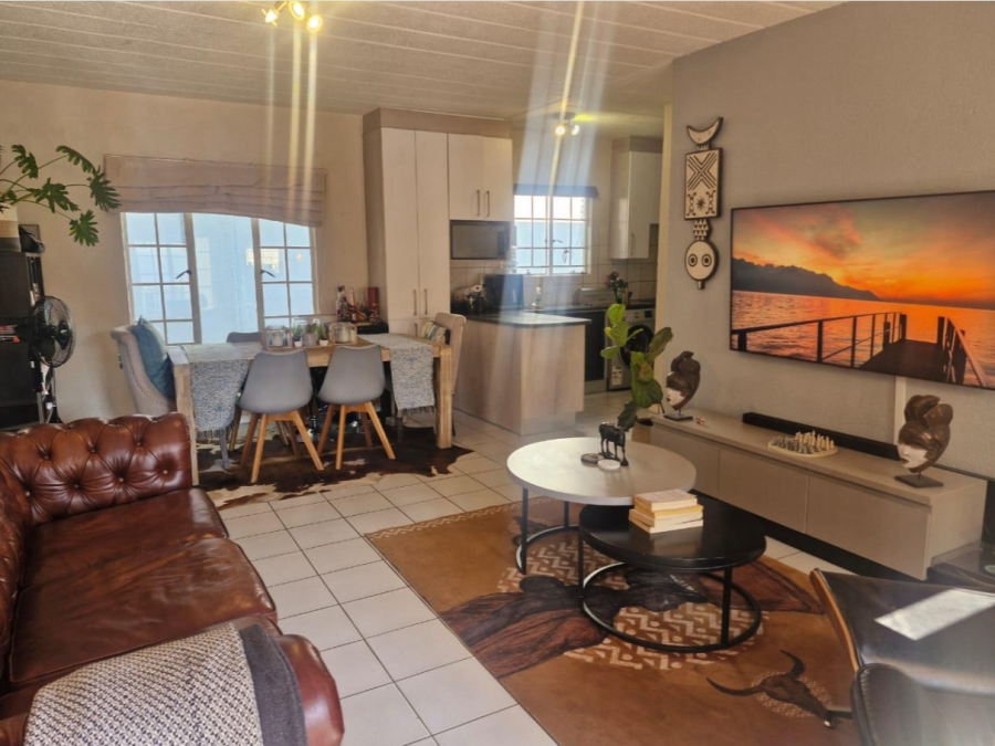 2 Bedroom Property for Sale in Morningside Gauteng