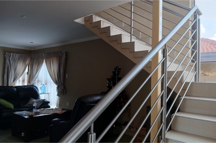 6 Bedroom Property for Sale in Hospital View Gauteng