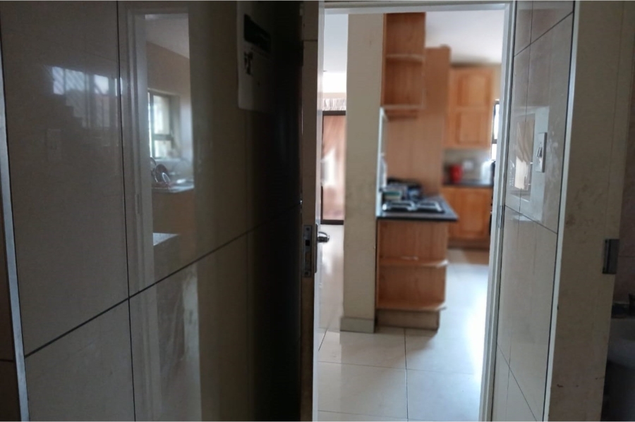 6 Bedroom Property for Sale in Hospital View Gauteng