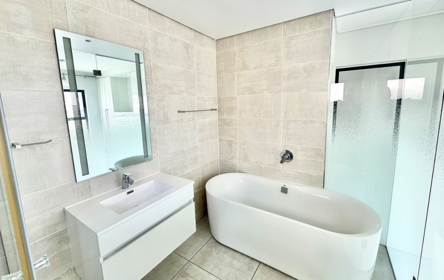 3 Bedroom Property for Sale in Waterfall Gauteng